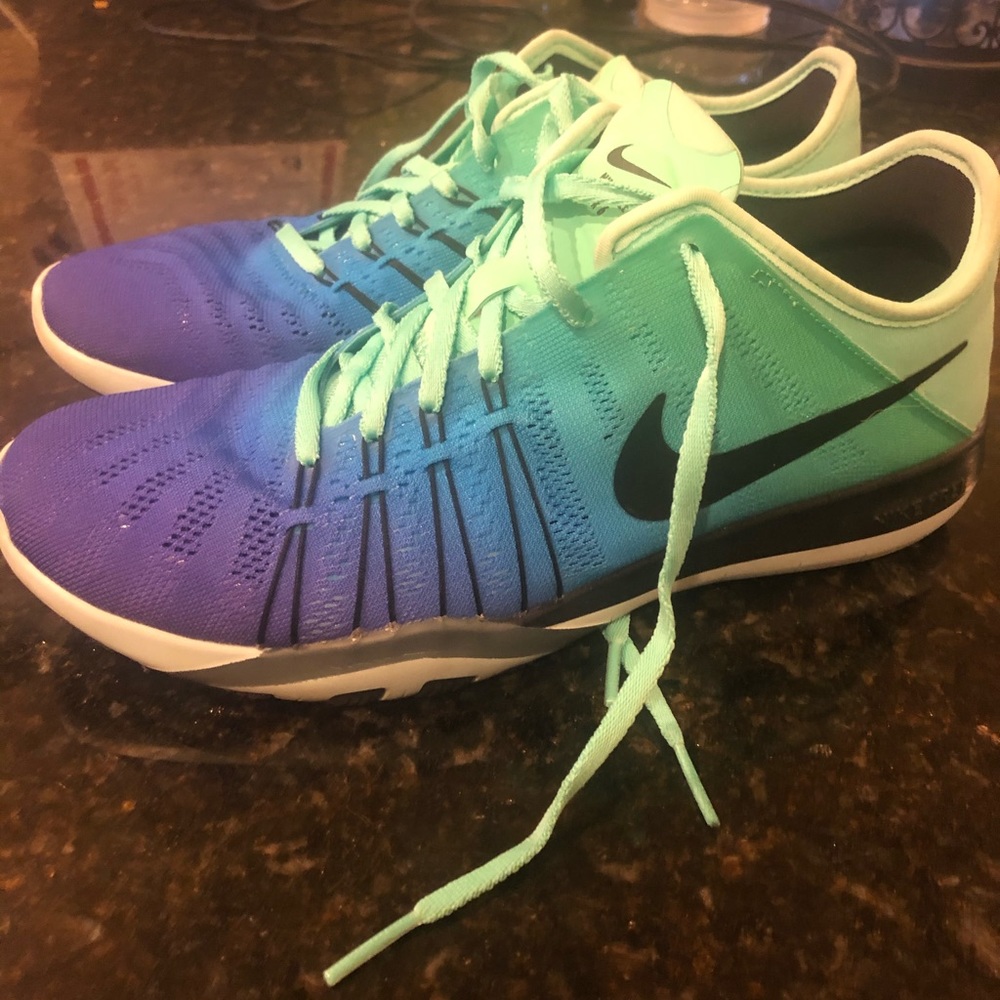 Nike Free TR 6